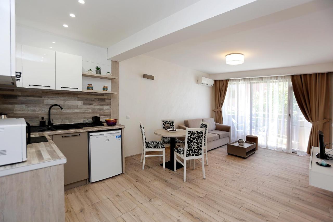 Coral Hotel Pomorie Buitenkant foto