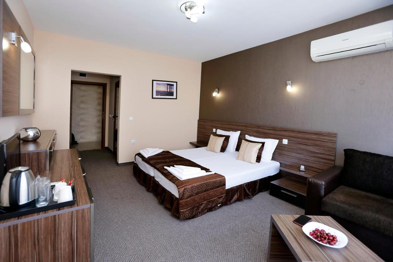 Coral Hotel Pomorie Buitenkant foto